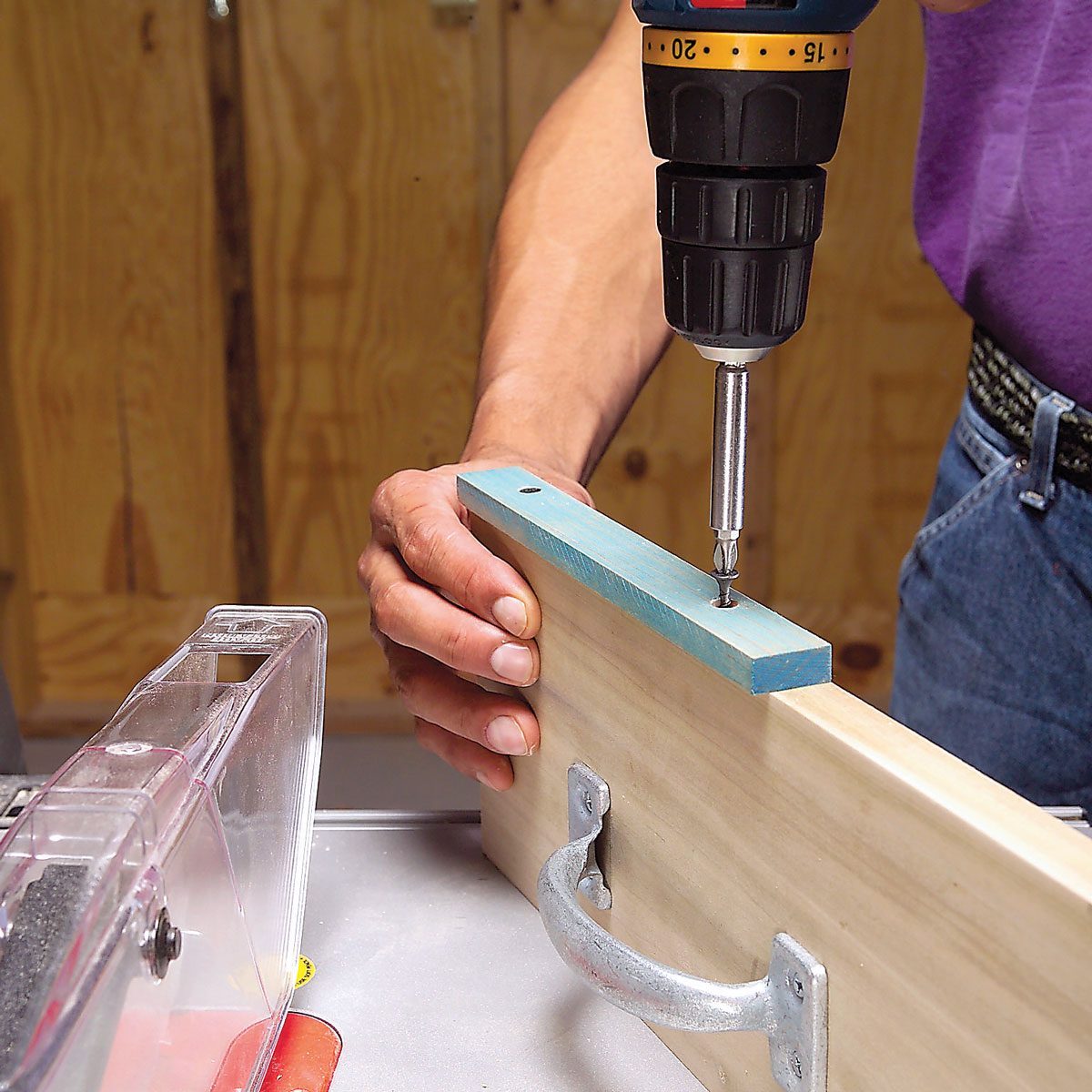 cutting narrow strips with siding jig