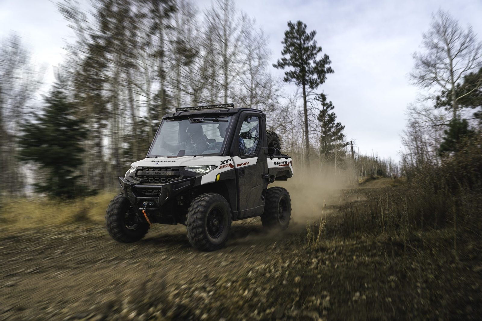 2025 Orv Rgr Xp 1000 Northstar Ultimate Trailboss Whitecrystal Image Riding Pol10876 18703