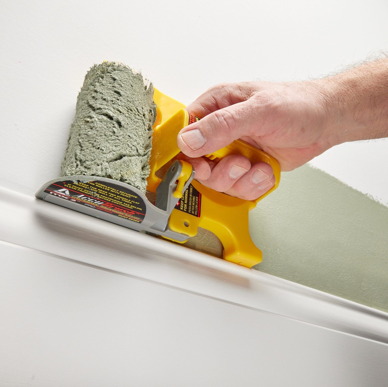 We Tried the AccuBrush MX Paint Edger That Makes Cutting In a Breeze