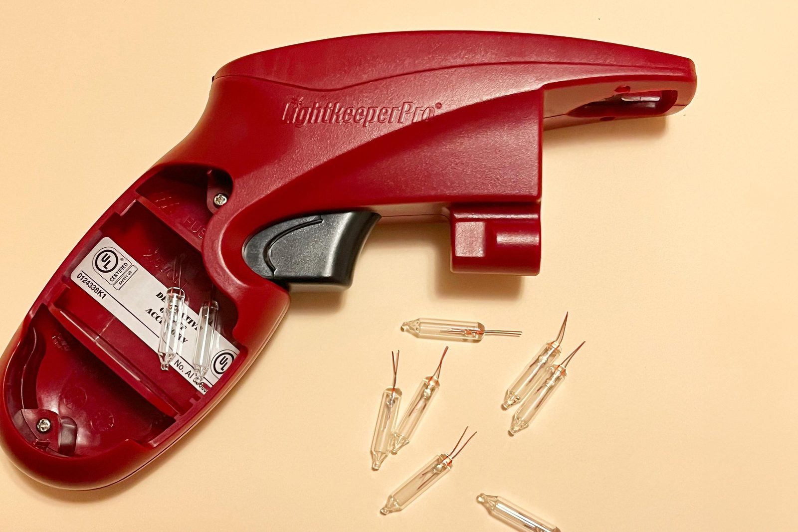 The LightKeeper Pro Fixes Defective Bulbs—and It Saved My Christmas Lights