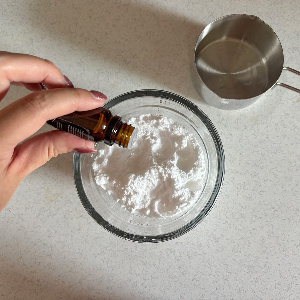 This 2-Ingredient Carpet Deodorizer Makes My House Smell Like a Hotel