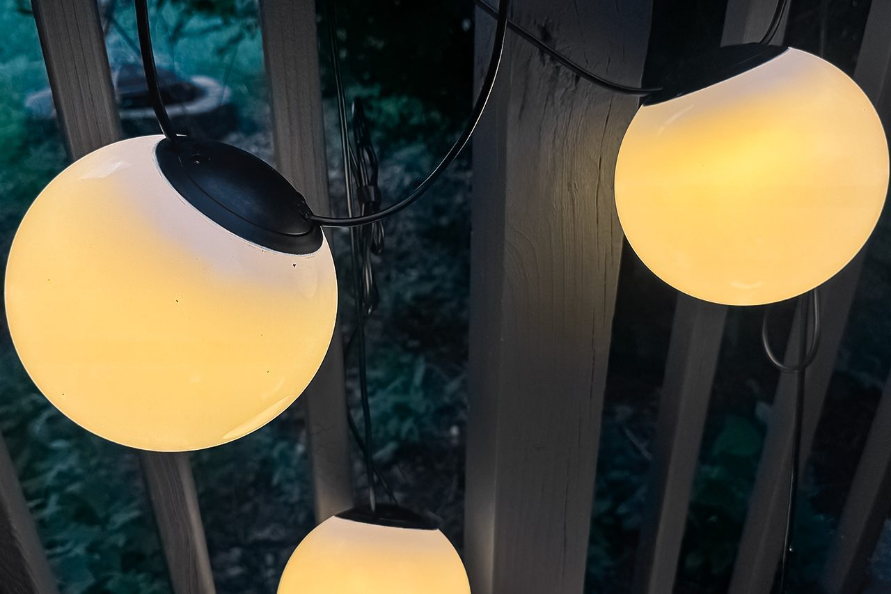 Fhma26 Sphere Outdoor String Lights Mary Henn 07 Yvedit