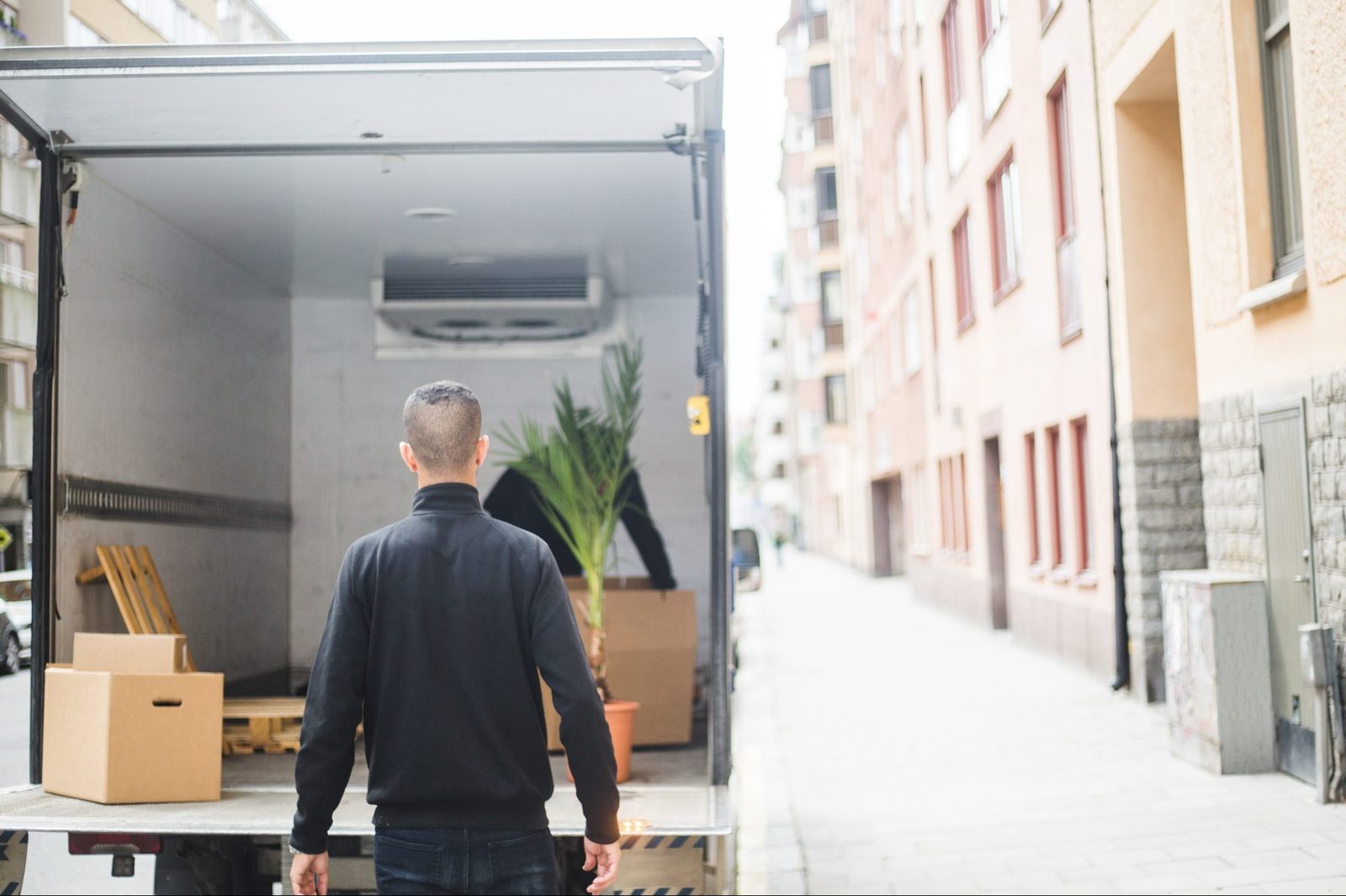 5 Ways to Keep a Moving Truck Secure