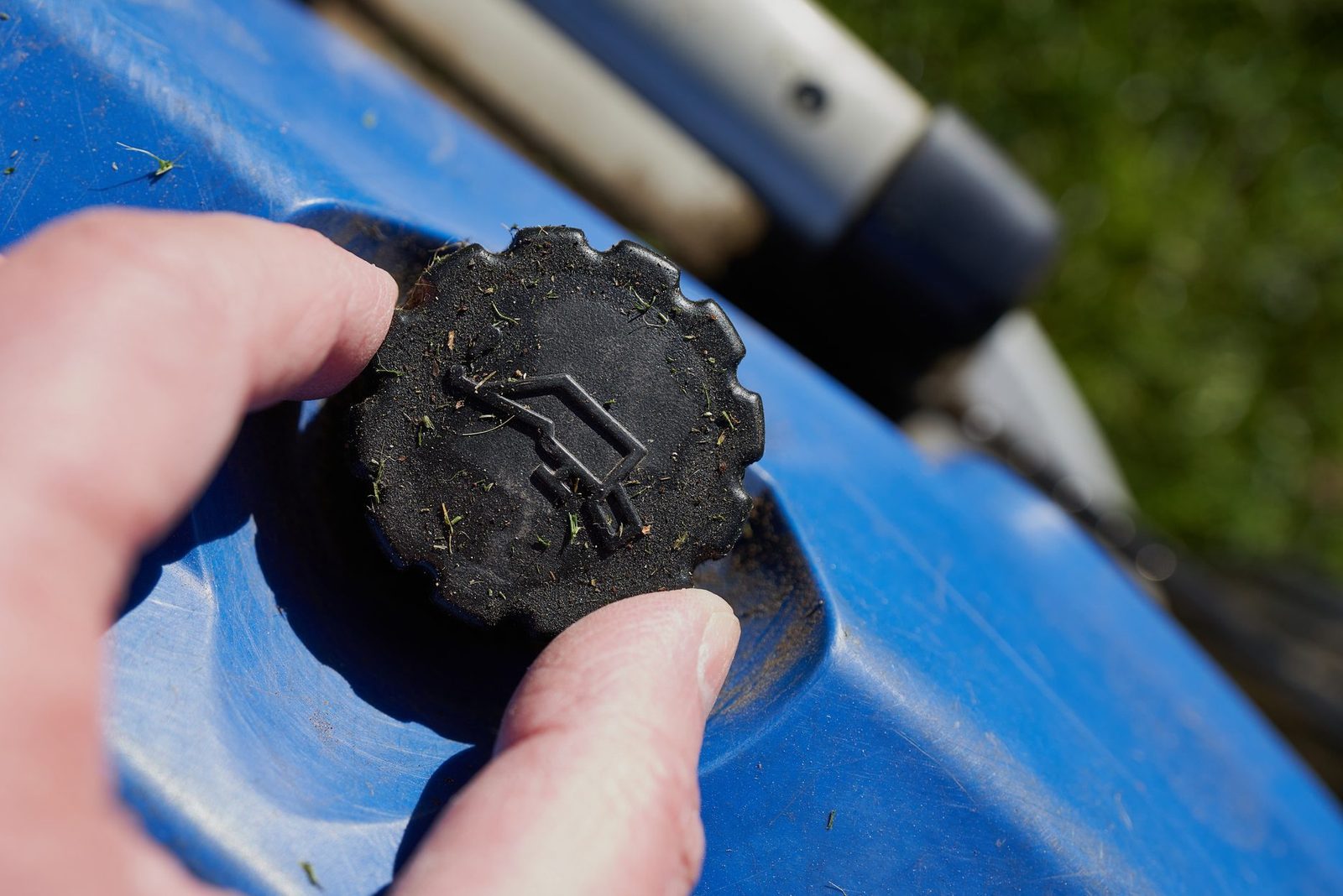 How to Check Oil in a Lawn Mower
