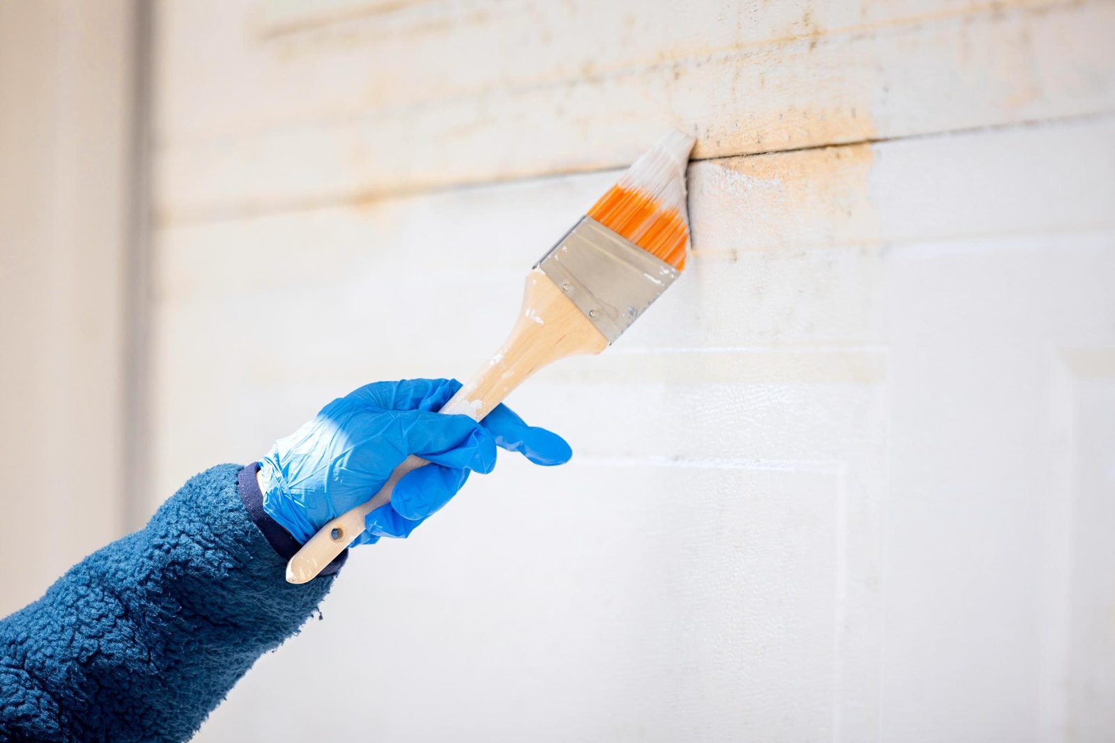 How to Properly Treat Garage Door Rust