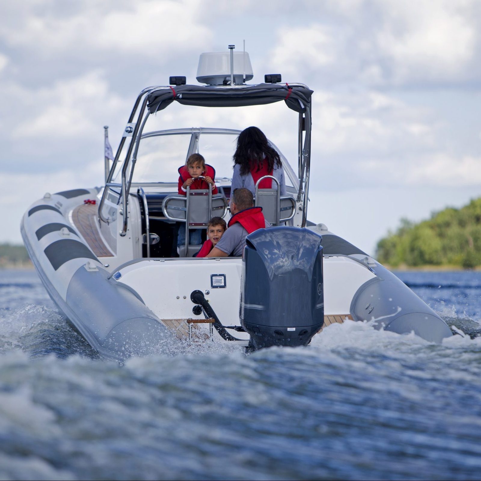 10 Things To Look for When Buying a Used Boat