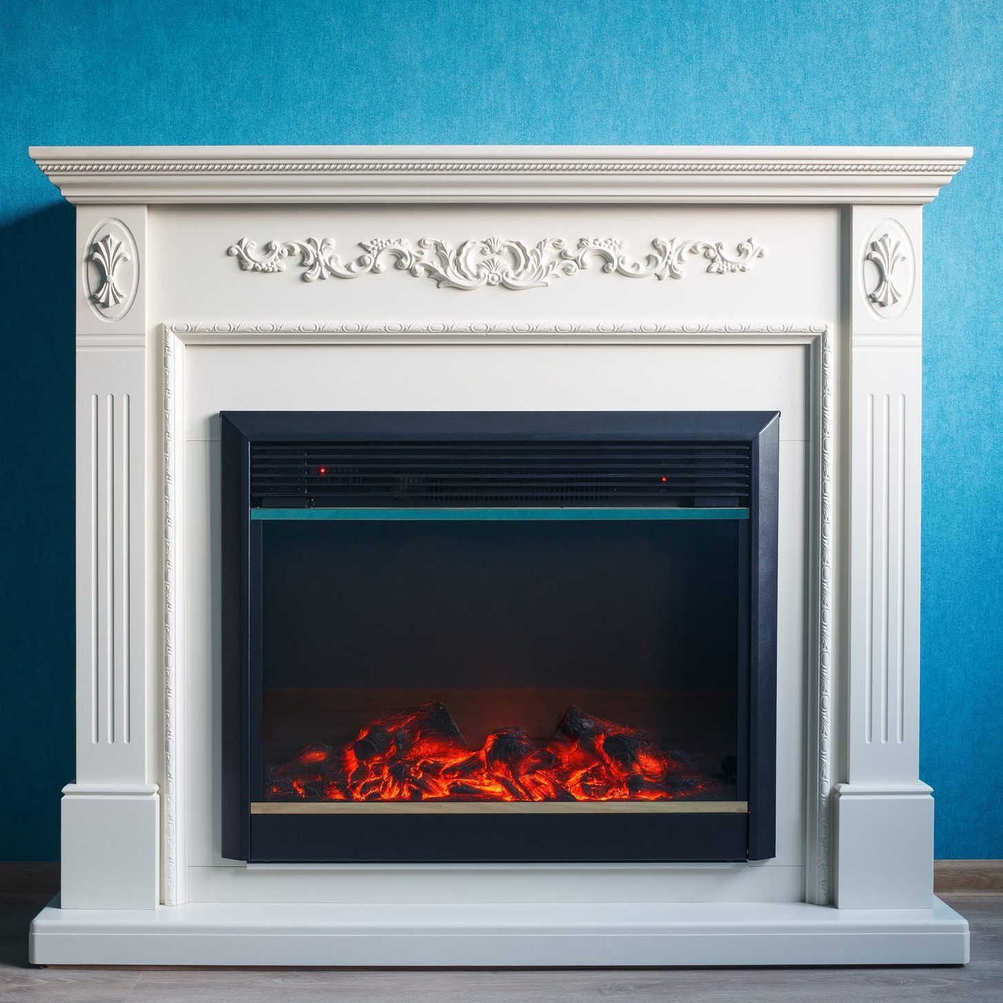 Gas vs. Electric Fireplaces: Here's How to Choose One for Your Home