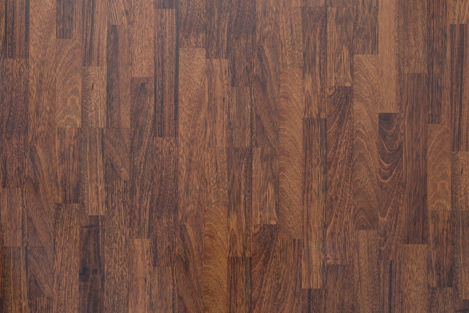 Laminate vs. Vinyl Flooring: How to Choose