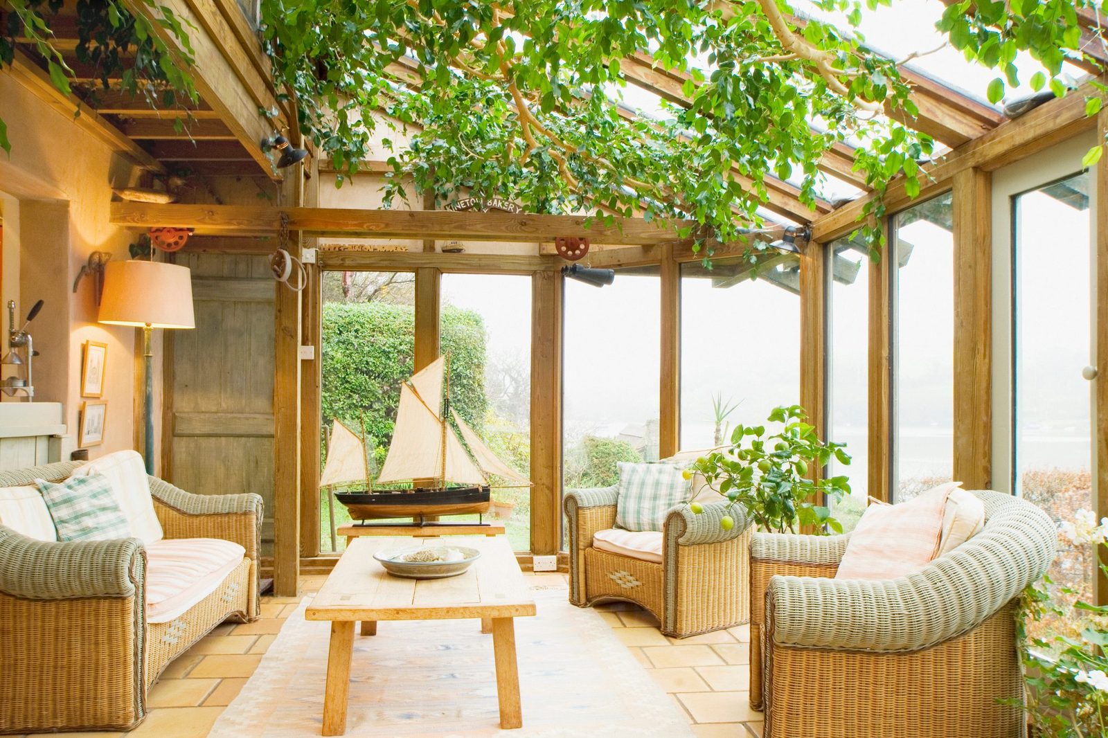 Sunroom vs. Screened Porch: What Homeowners Need To Know