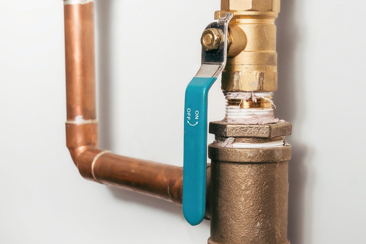 Shut-off valve or ball valve on copper pipes