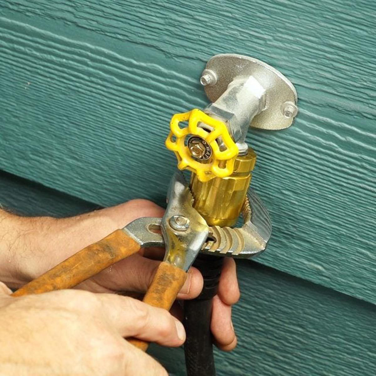 Tips for Storing Your Garden Hose During the Winter