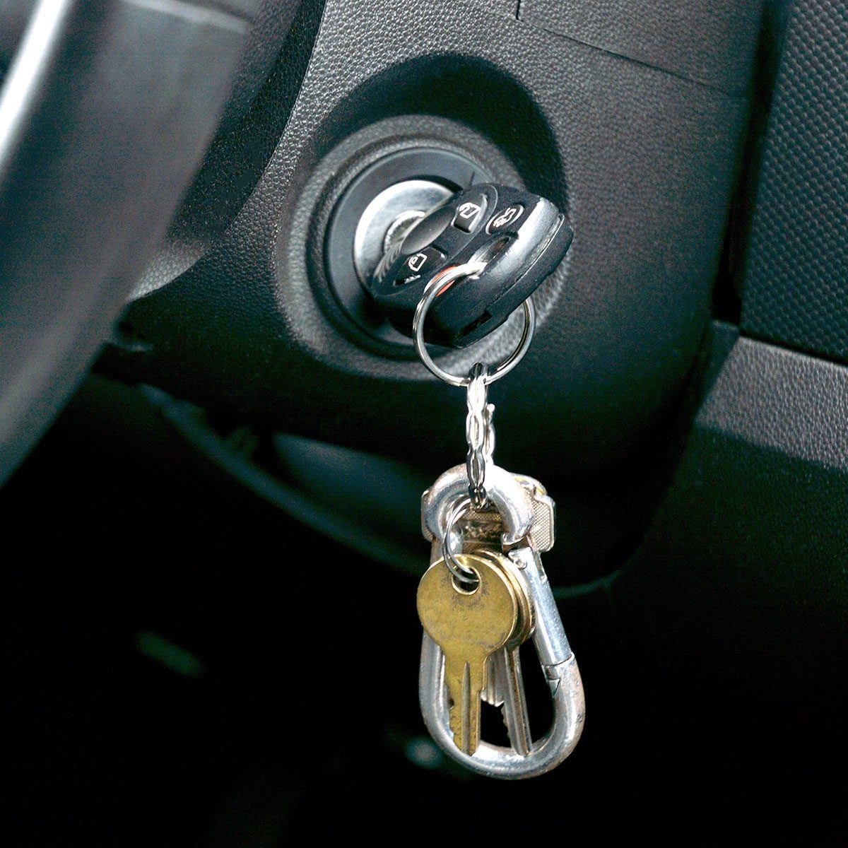 Car key with keychain
