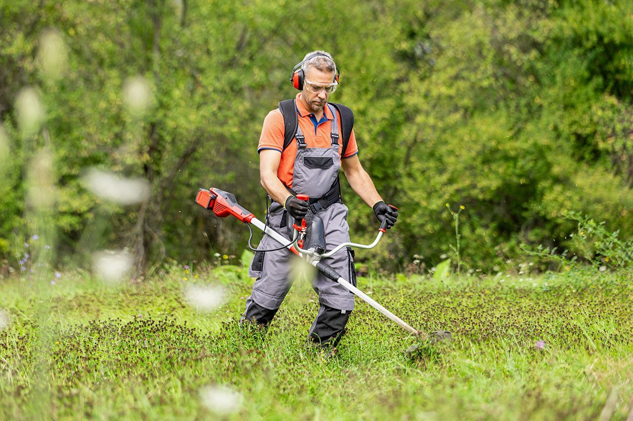 100-Degree Heat Doesn't Stop Landscapers — Here Are the Tips That Keep Them Going