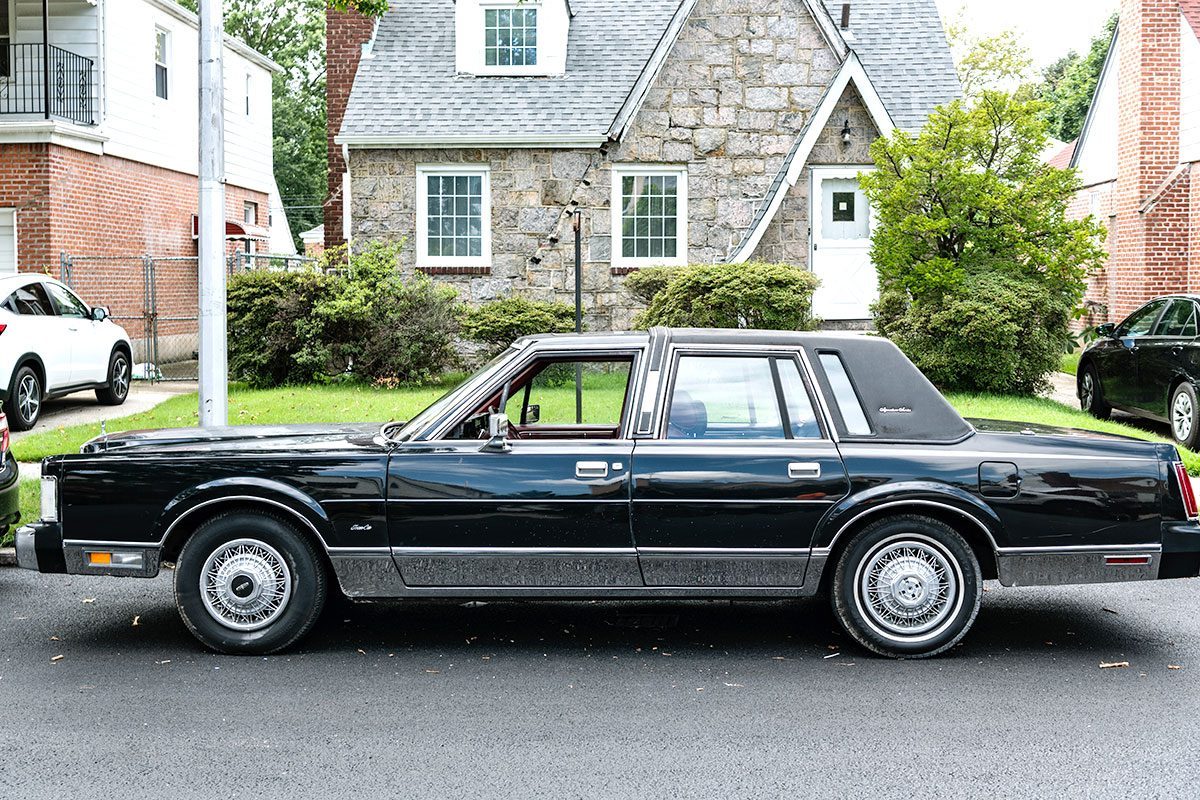 Here's How Long You Should Keep Your Car to Get the Most Out of It