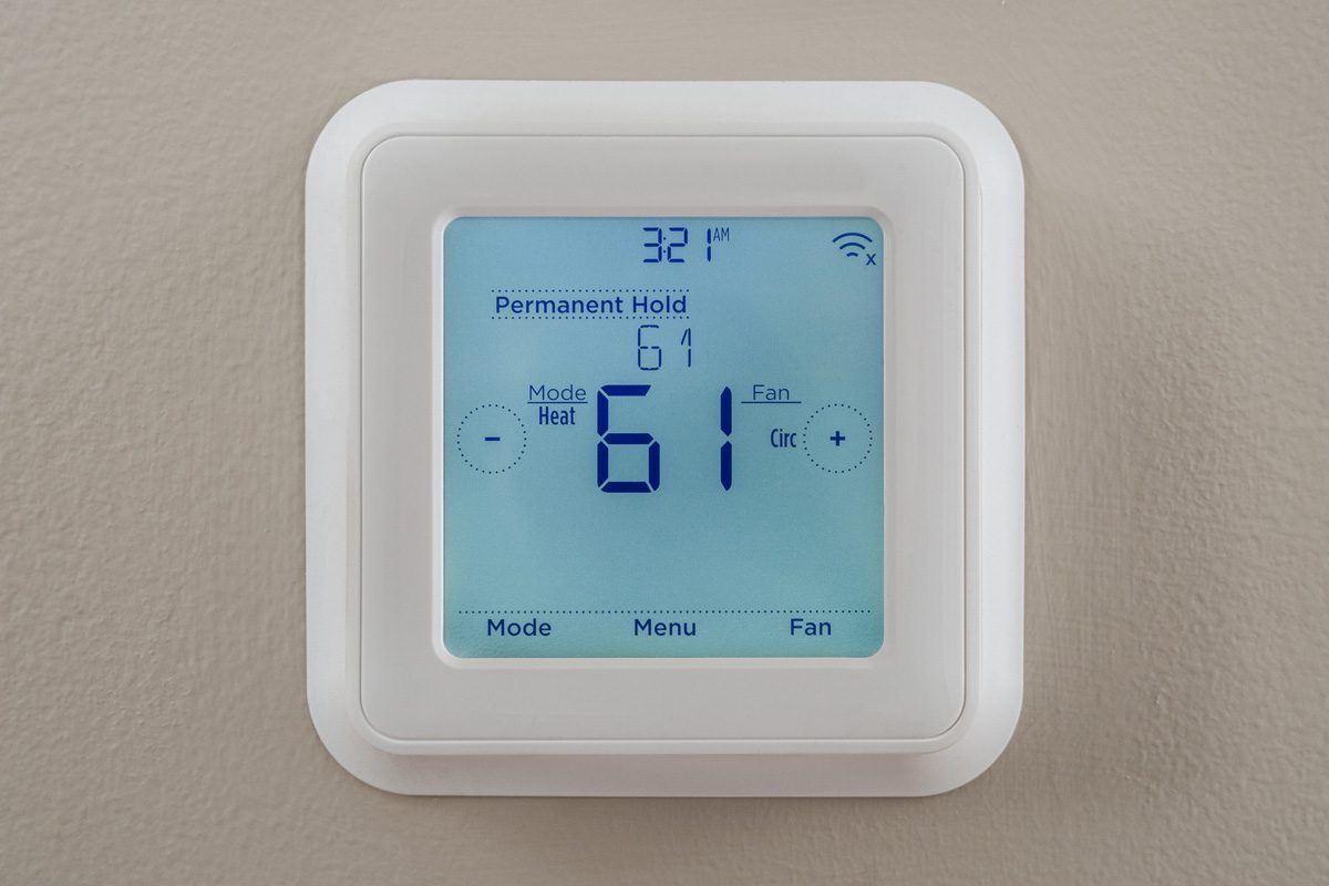 Save on Energy Bills This Holiday With These Simple Tips