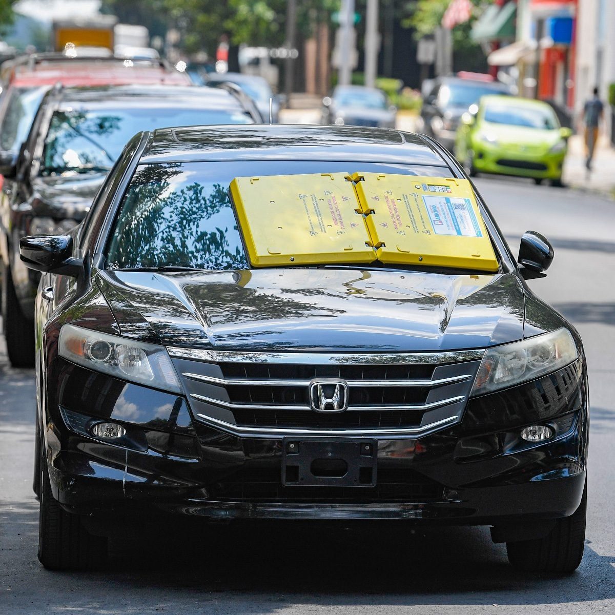 If You Spot This Yellow Device on Your Windshield, You've Been Barnacled