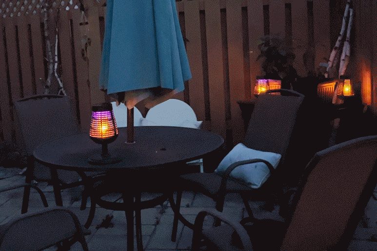 gif of flickering Pic Insect Killer Torch at night