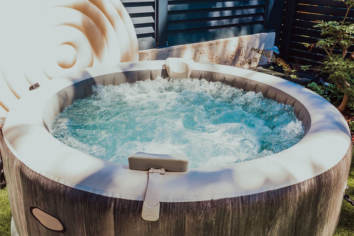 The Truth About Inflatable Hot Tubs: Pros, Cons and Safety Concerns