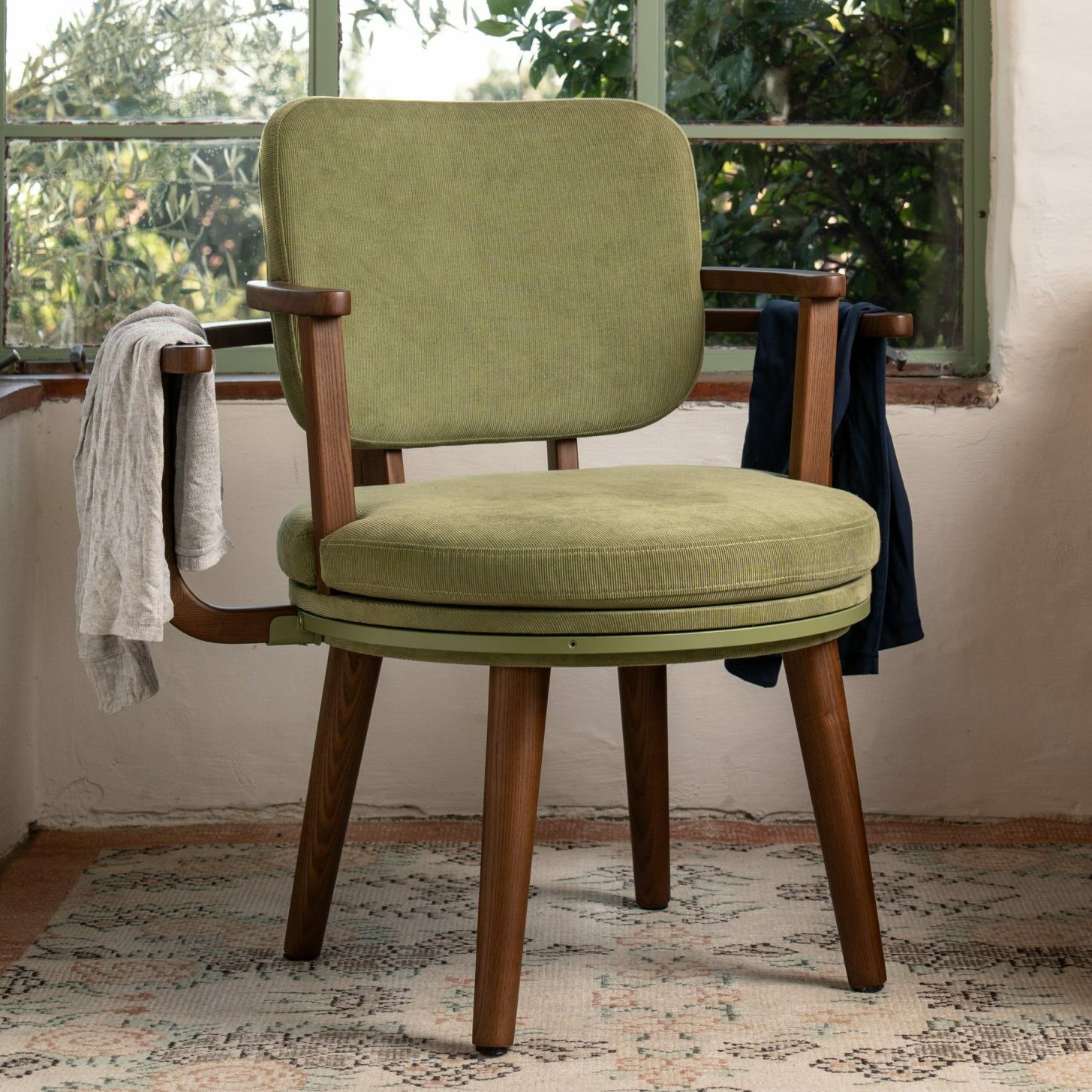 An Inventor Built a Better Version of That Dirty Laundry Chair in Your Room