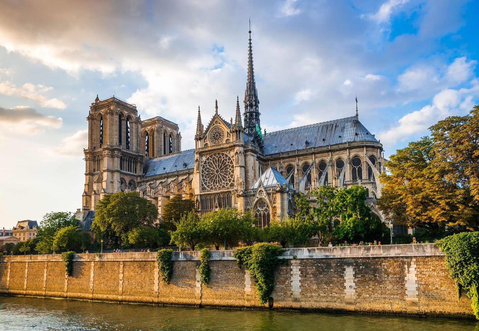 This Is How Long It Took to Build Notre Dame