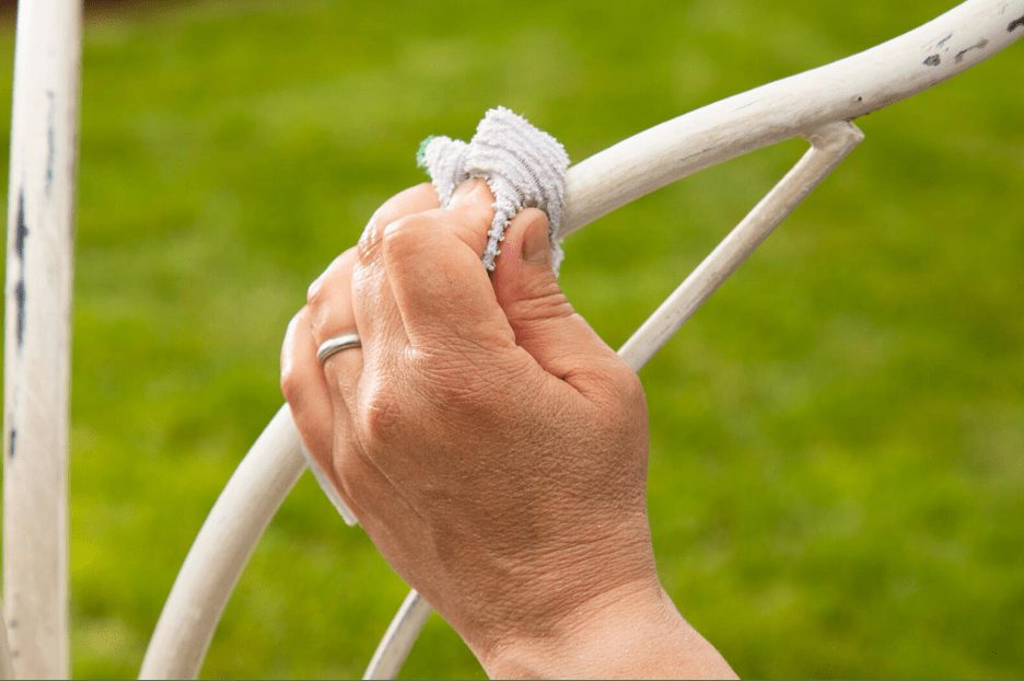 How to Flip Metal Patio Furniture
