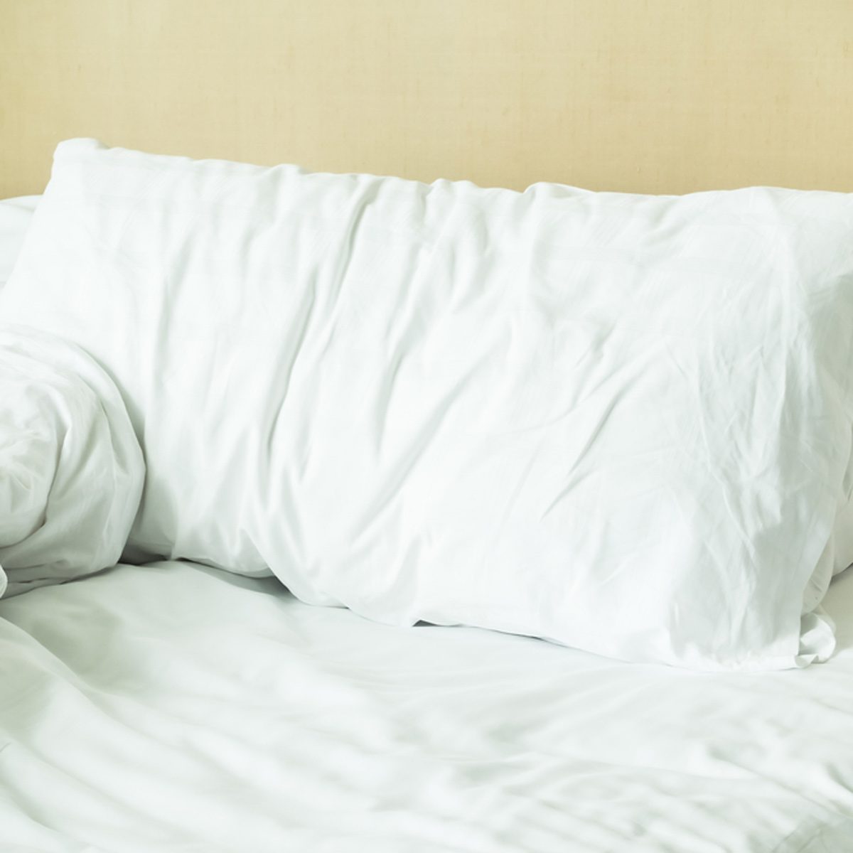 How to Keep Your Pillows from Getting Misshapen