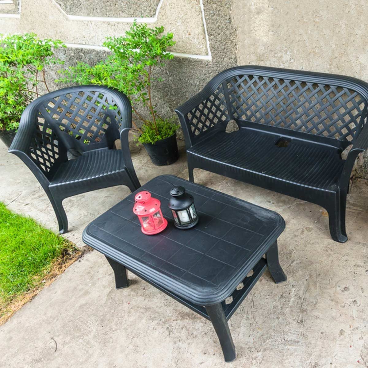 How to Clean Outdoor Furniture of All Kinds