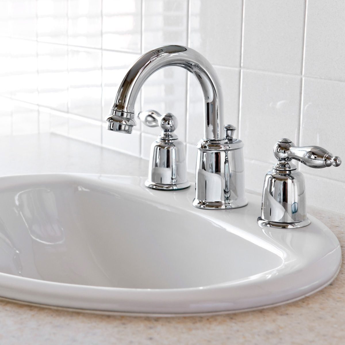How to Clean Rust from Chrome Bathroom Fittings: 3 Surprising Solutions