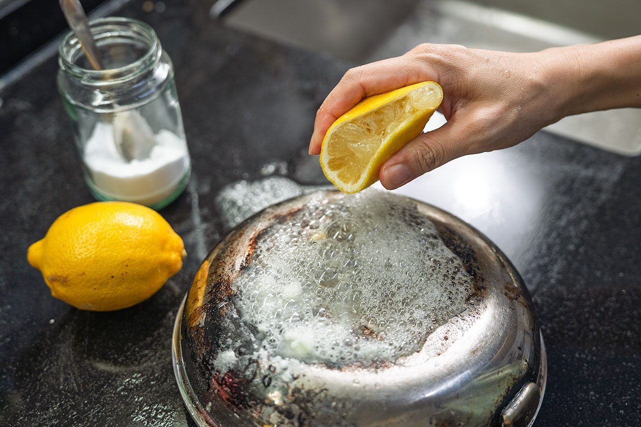 Natural Cleaning of Greasy Pan Using Lemon and Baking Soda