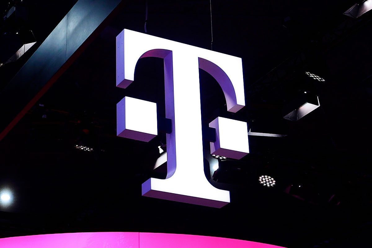 T-Mobile Forces Veteran Customers Into More Expensive Plan