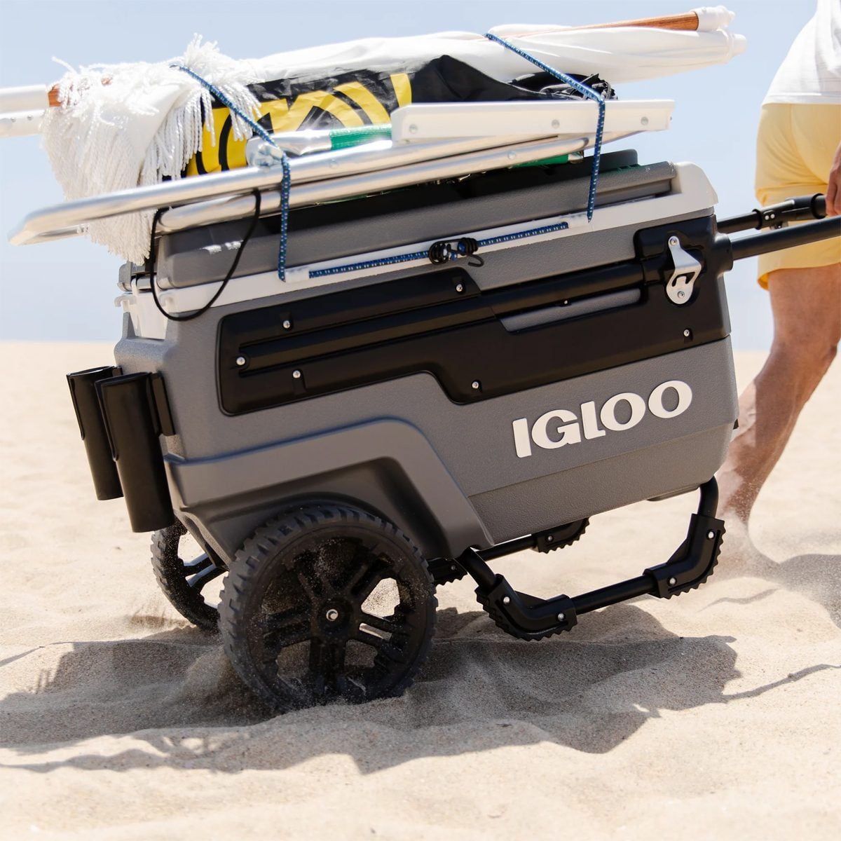 Igloo Trailmate Journey Cooler Review: Fulfilling All Your Summer Tailgating Needs!