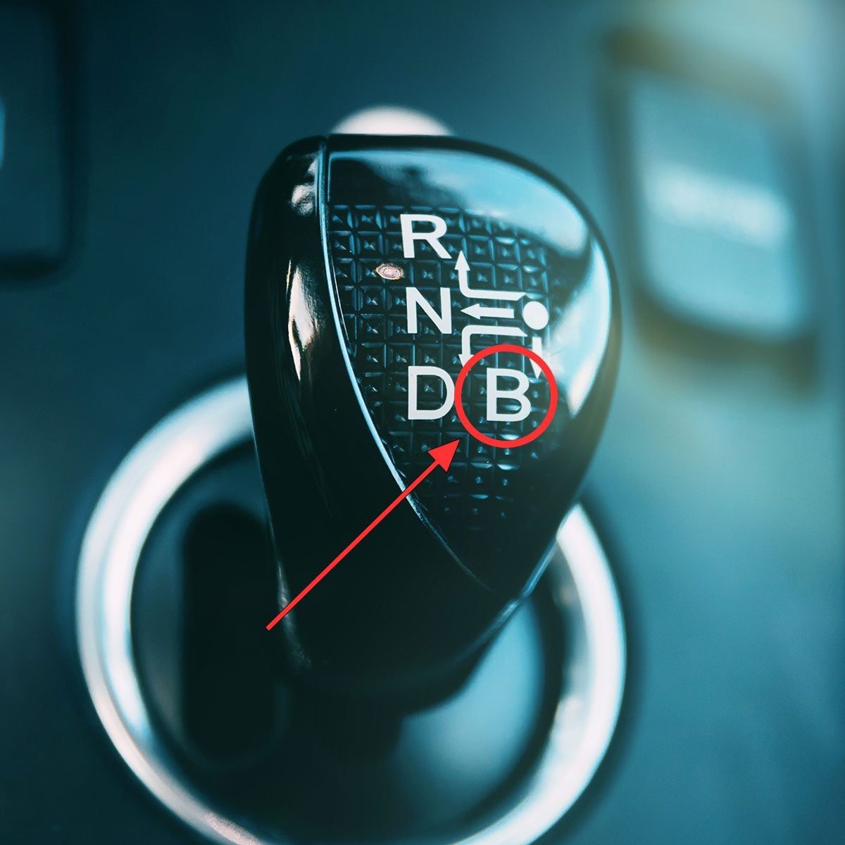 Car automatic gear shift on hybrid car
