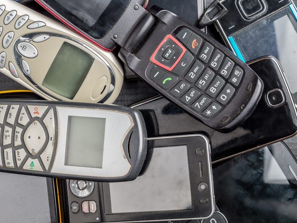 What You Should Do With Your Old Cell Phone?