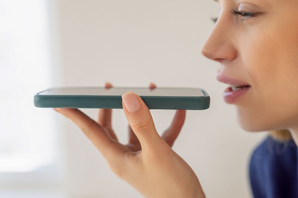 The Real Reason Your FaceTime Calls Sound So Bad