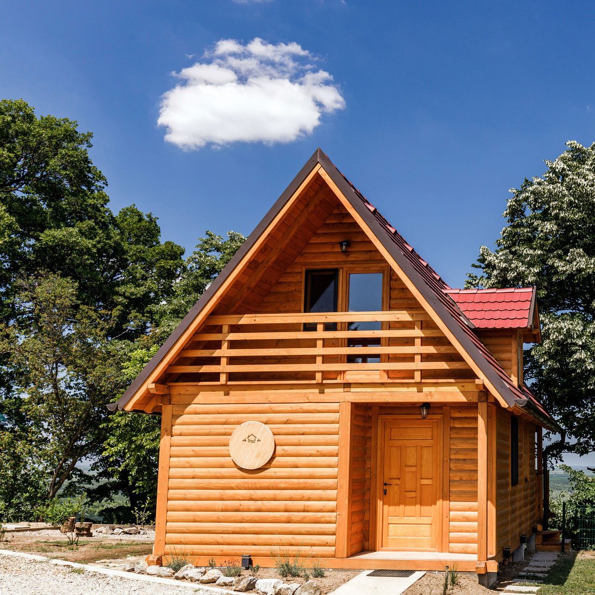 A Homeowner's Guide to 9 Types of Siding for Houses