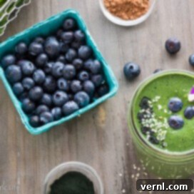 Σμούθι με Μύρτιλο και Σπανάκι 6 Superfood Smoothie με Μύρτιλα και Πράσινα | AFoodCentricLife.com