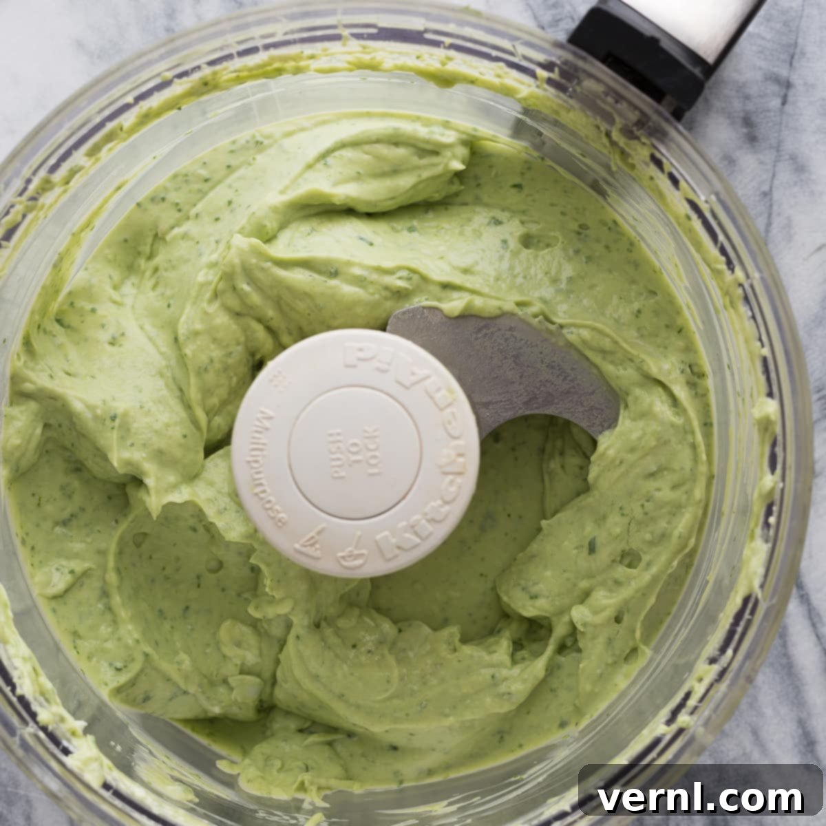 avocado dip in food processor