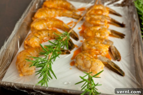 Grllled Shrimp Rosemary Skewers -5668 Ακατέργαστες γαρίδες σουβλισμένες για ψήσιμο