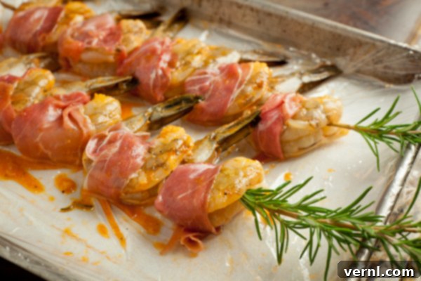 Grllled Shrimp Rosemary Skewers -5671 Ακατέργαστες γαρίδες τυλιγμένες με προσούτο.