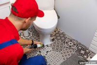 Here’s the English translation and a single original title:

Original Title:
To Caulk or Not to Caulk: The Toilet Dilemma
