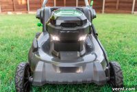 Selecting the Right Self-Propelled Lawnmower