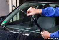 Windshield Wiper Lifespan: When to Replace Yours
