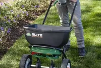 Scotts Elite Spreader The Ultimate Buyers Guide and Reviews