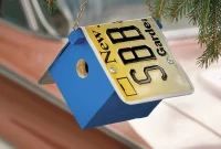 Craft a Recycled License Plate Birdhouse