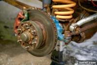 9 Signs Your Wheel Bearing Is Failing