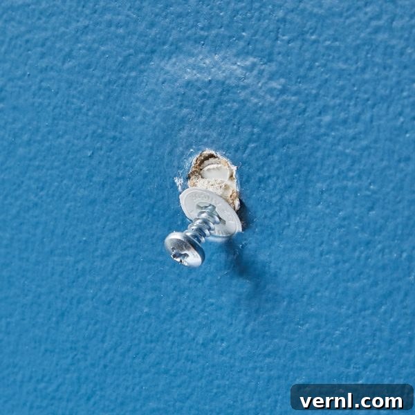 Pop Toggle drywall anchor test
