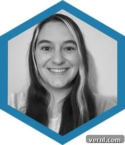 Rebecca Wright Brown Headshot