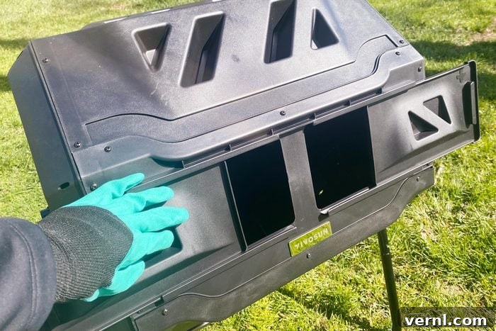 Vivosun Compost Bin Review The Best Outdoor Composter 3 close up of Vivosun Compost Bin's durable design