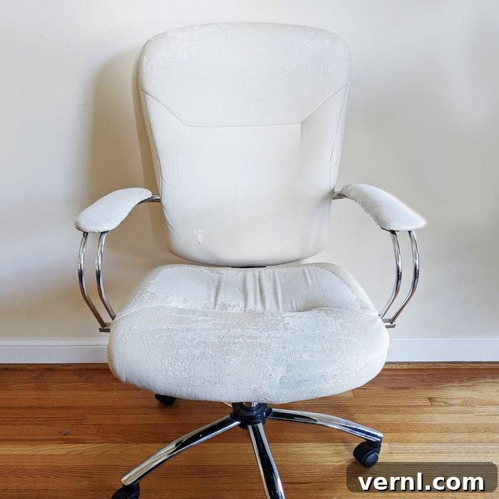 Breathe New Life Into Your Desk Chair 2 white office chair before being reupholstered