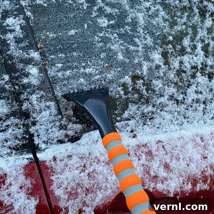 Conquering Winter: Does the AstroAI Ice Scraper Measure Up? 2 Astroai Ice Scaper
